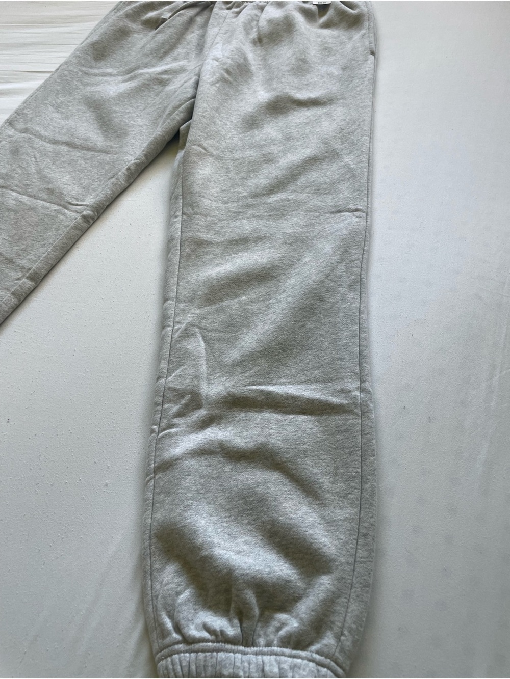 Gap Men’s Fleece Joggers, Size S, Heather Gray, NWT. - Picture 8 of 10